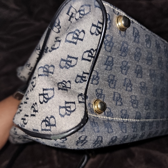 Purse - Picture 3 of 7